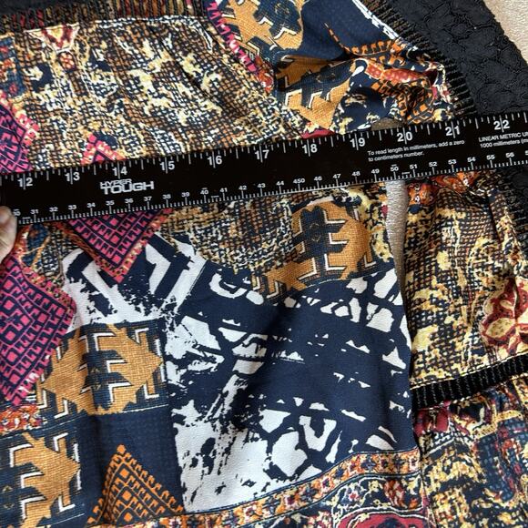 Cupio Black Multi Floral Lace Trim Size M Boho Peasant Tunic Bell Sleeve - Picture 8 of 10